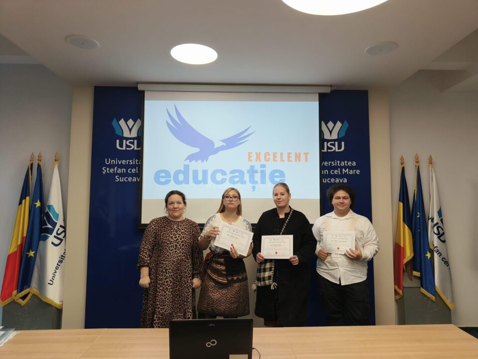 Premii pentru liceenii de la “Hurmuzachi” Rădăuți pentru ideile lor de implicare civică
