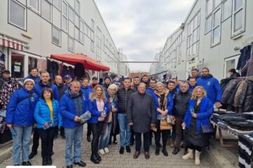 Echipa PNL Suceava, în dialog cu cetățenii din Bazarul din Suceava
