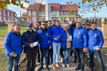 Echipa de campanie a PNL Suceava a discutat cu cetățenii din Pătrăuți despre proiectele de dezvoltare ale județului