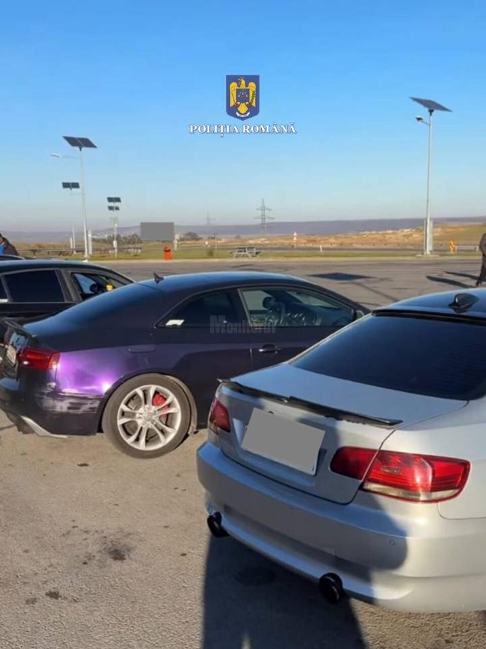 Polițiștii au descins la un party cu drifturi: un autoturism care imita Poliția, imobilizat, amenzi mari și permise suspendate