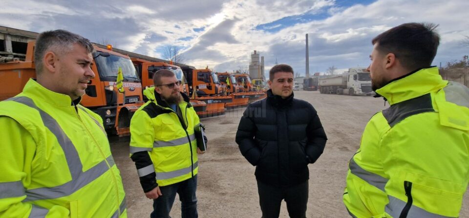 Gheorghe Șoldan s-a întânit cu responsabilii cu lucrările de deszapezire pe drumurile județene Gheorghe Șoldan s-a întânit cu responsabilii cu lucrările de deszapezire pe drumurile județene