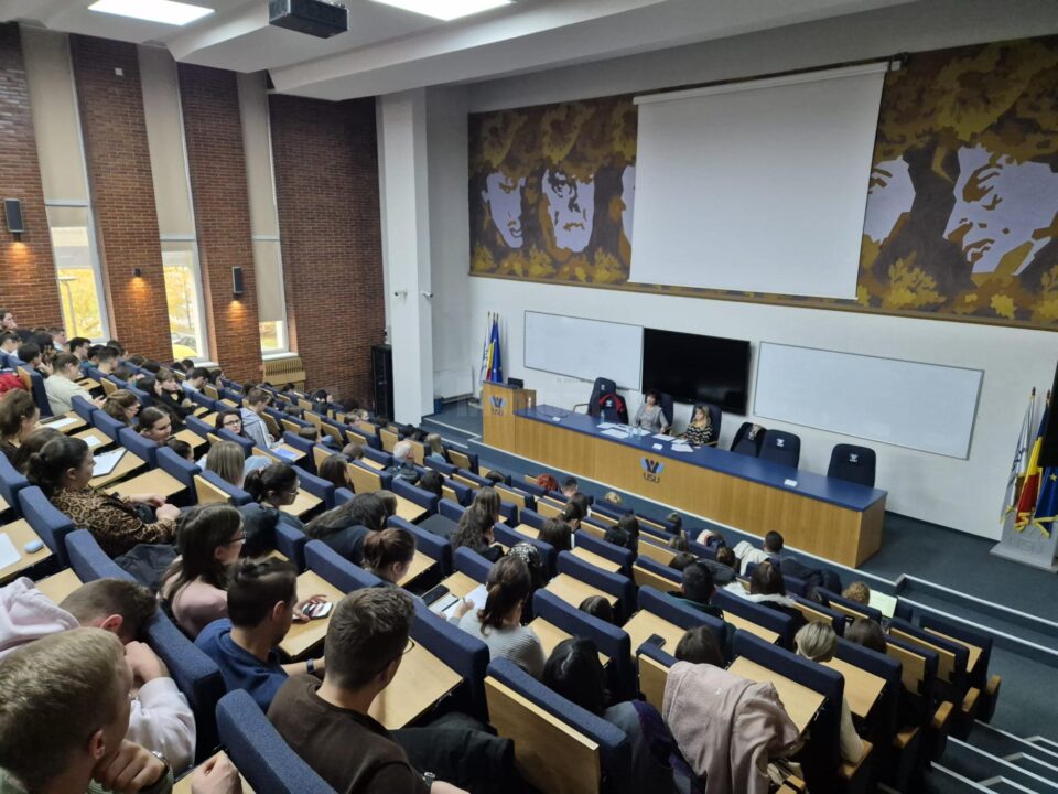 Specialiștii în ficalitate din cadrul Finanțelor sucevene au prezentat serviciile ANAF în rândul studenților Universității ”Ștefan cel Mare”