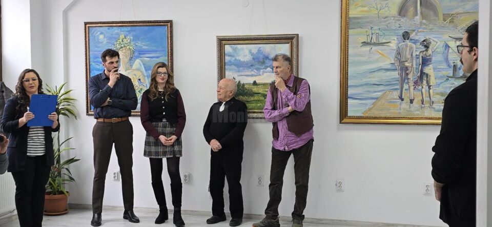 Vernisajul expoziției „Devenire”, un dialog artistic între pictură și sculptură (4)