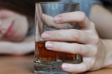 Caz delicat și cu multe semne de întrebare la Fălticeni, cu implicarea mai multor eleve care se aflau în localul Pink Caffe