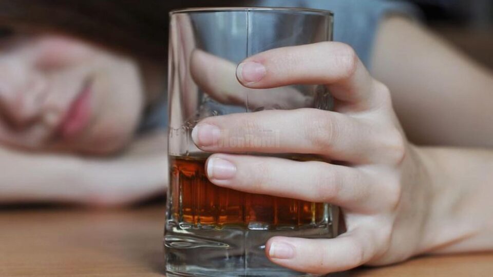 Caz delicat și cu multe semne de întrebare la Fălticeni, cu implicarea mai multor eleve care se aflau în localul Pink Caffe