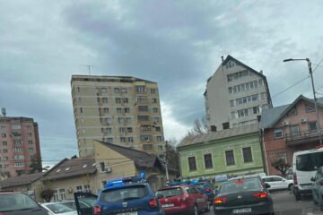 Suceveni care au luat fictiv în spațiu persoane din Ucraina, Moldova sau Rusia, luați la întrebări și călcați de poliție