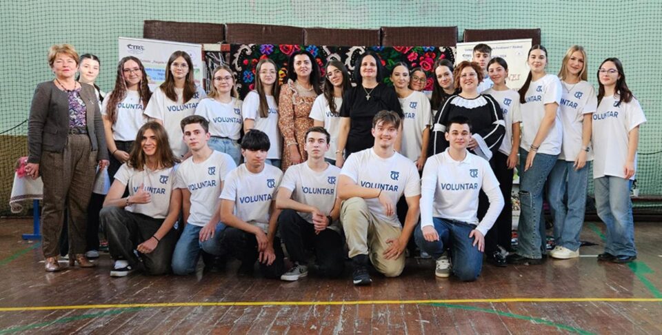 Aromele și culorile toamnei la Colegiul Tehnic „Regele Ferdinand I” din Rădăuți Aromele și culorile toamnei la Colegiul Tehnic „Regele Ferdinand I” din Rădăuți