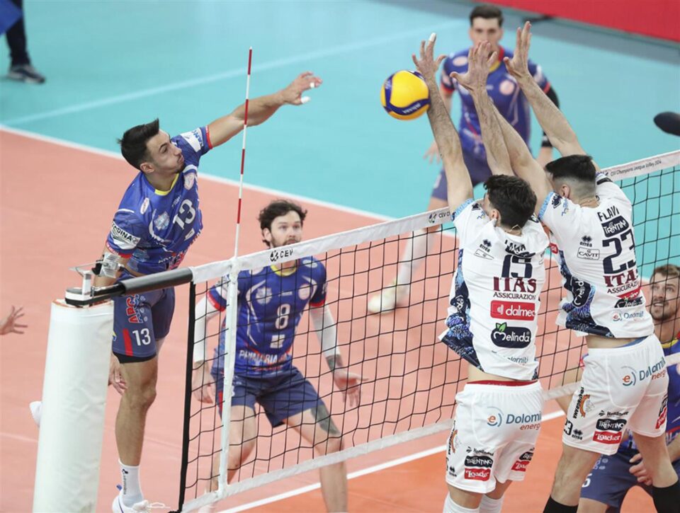Alex Rață a fost cel mai bun jucător al gălățenilor în disputa cu Trentino