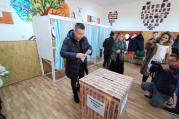Deputatul Bogdan Gheorghiu a votat pentru normalitate