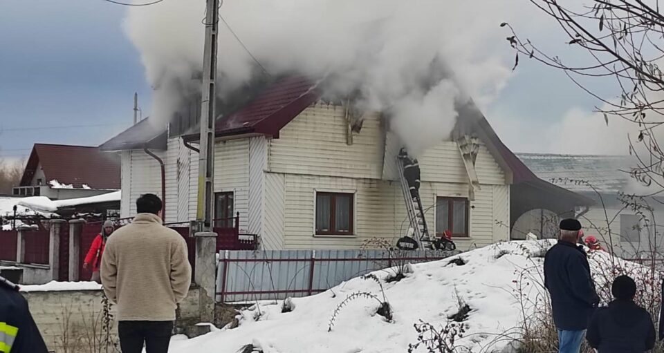 Incendiu casă Volovăț