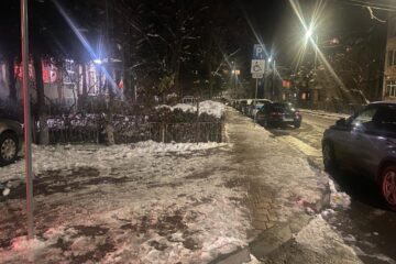 Deszăpezirea deficitară a trotuarelor din municipiul Suceava a fost sancționată de conducerea Primăriei