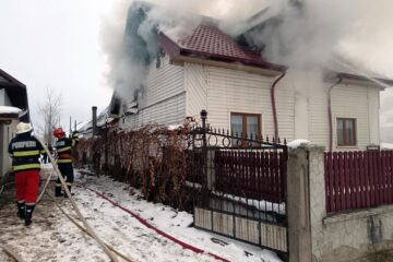 Pagube de 100.000 de euro în urma incendiului de la Volovăț