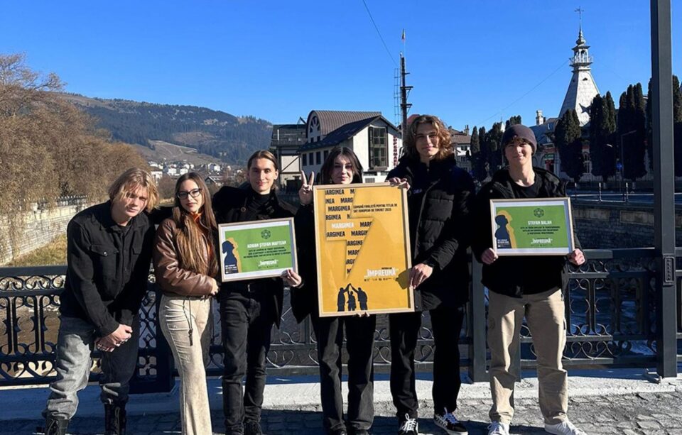 Tinerii din Marginea care au pus umărul pentru ca această comună că intre în competiția pentru titlul de „Sat European de Tineret 2025” Tinerii din Marginea care au pus umărul pentru ca această comună că intre în competiția pentru titlul de „Sat European de Tineret 2025”