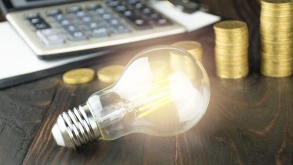 Votul din 1 decembrie este despre continuarea plafonării la energie, pentru a bloca planurile celor care vor triplarea facturilor Votul din 1 decembrie este despre continuarea plafonării la energie, pentru a bloca planurile celor care vor triplarea facturilor