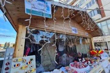 Târgul de Crăciun s-a deschis în centrul Sucevei, de Ziua Bucovinei, și va funcționa până la Bobotează