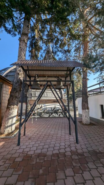 Slujbă de pomenire pentru sufletele eroilor români, la Monumentul „Turnul Unirii”