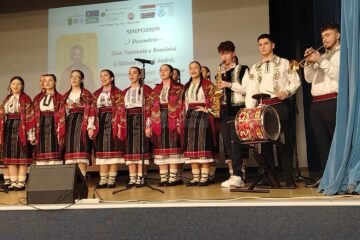 Simpozionul „1 Decembrie – Ziua Națională a României și Sfântul Apostol Andrei, Ocrotitorul României Mari, Ziua Bucovinei”, la USV