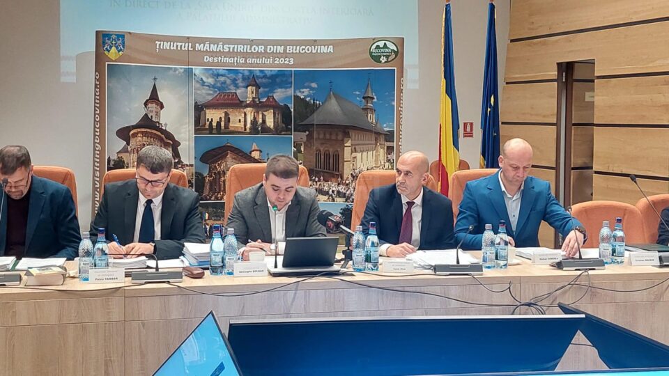 Președintele Consiliului Județean Suceava, Gheorghe Șoldan, a anunțat începerea negocierilor cu PNL și AUR pentru alegerea vicepreședinților Președintele Consiliului Județean Suceava, Gheorghe Șoldan, a anunțat începerea negocierilor cu PNL și AUR pentru alegerea vicepreședinților