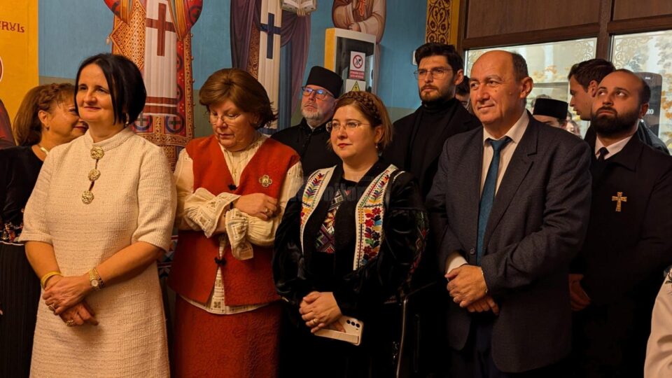 Sfințirea Paraclisului