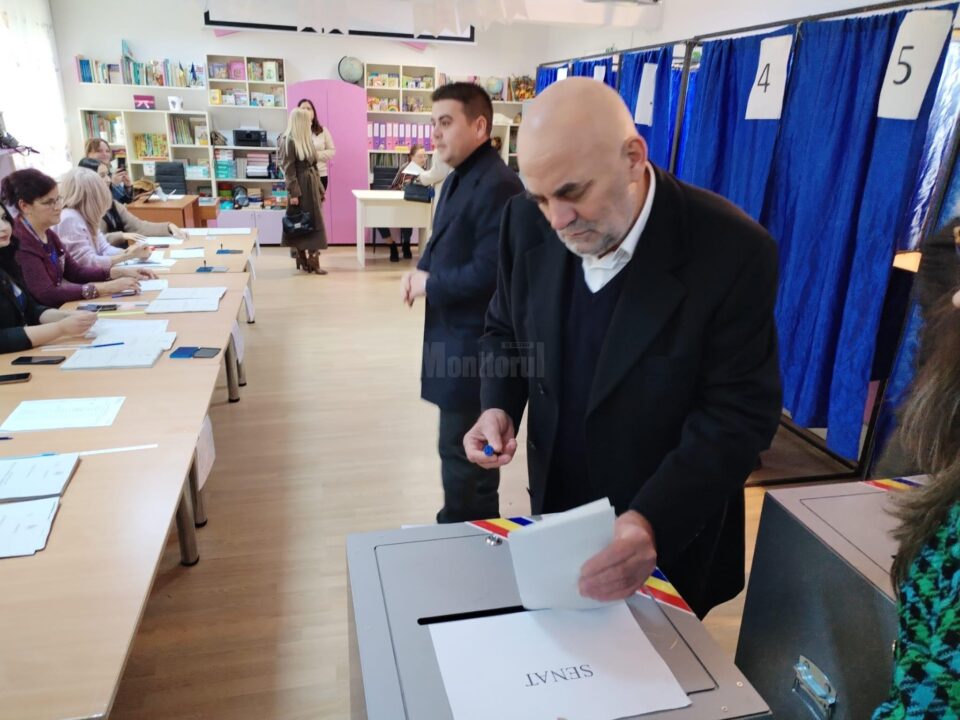Primarul Sucevei, Vasile Rîmbu, și-a dat votul pentru un Parlament solid și un Guvern stabil