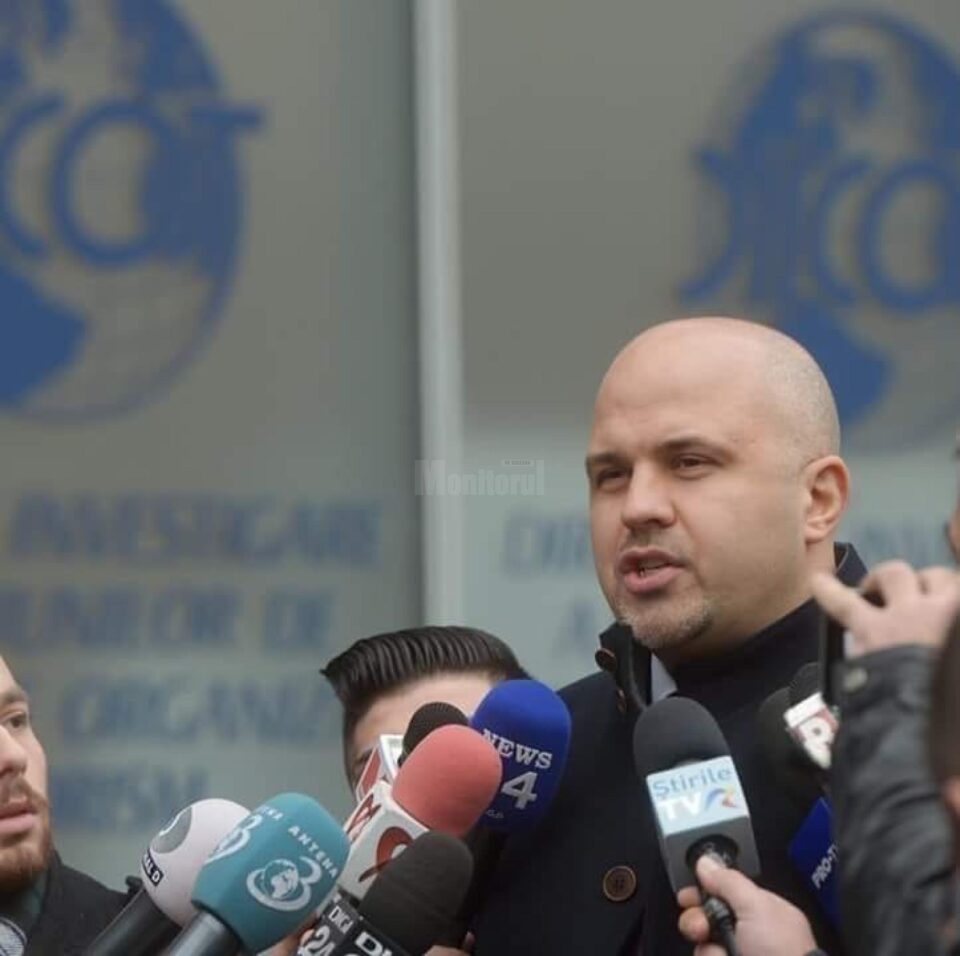 Deputatul USR Emanuel Ungureanu: „A fost un vot pentru partidele pro-europene și pro-NATO” Deputatul USR Emanuel Ungureanu: „A fost un vot pentru partidele pro-europene și pro-NATO”