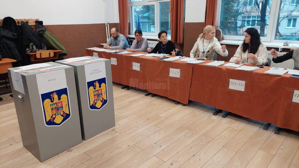 Pentru partidele suveraniste și naționaliste au votat peste 100.000 de suceveni, iar pentru cele din coaliția de guvernare, în jur de 90.000 Pentru partidele suveraniste și naționaliste au votat peste 100.000 de suceveni, iar pentru cele din coaliția de guvernare, în jur de 90.000