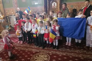 Proiectul educațional „La mulți ani, români! La mulți ani, România!", la Zamostea