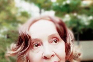 Scriitoarea Angela Furtună