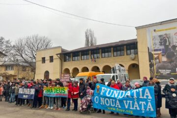 Fundația Umanitară „O Nouă Viață” a organizat, la Siret, Marșul „Egal e Normal”, ediția a XIII-a