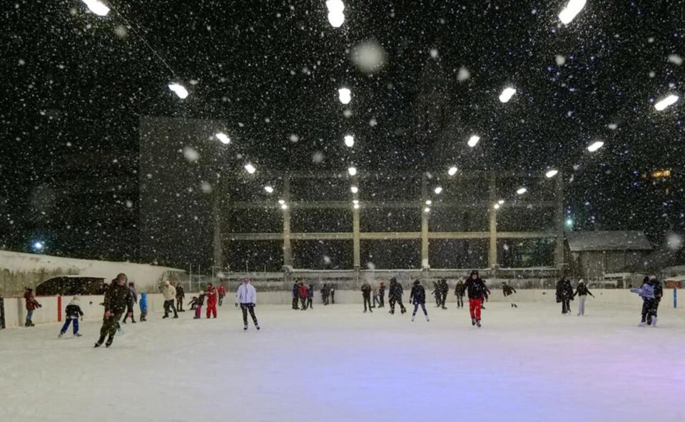 Patinoarul Areni