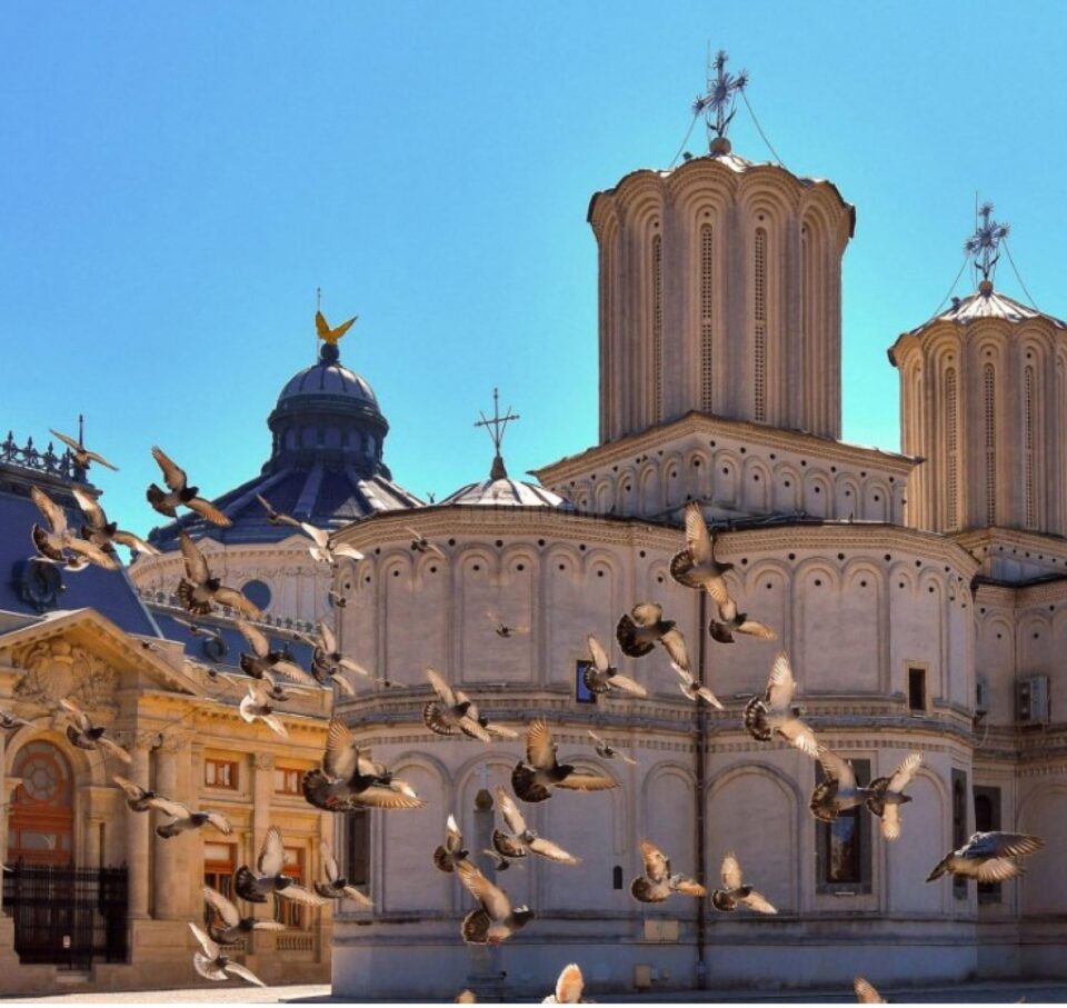 Mesajul Patriarhiei Române - Biserica promovează pacea și unitatea, nu protestele și dezbinarea