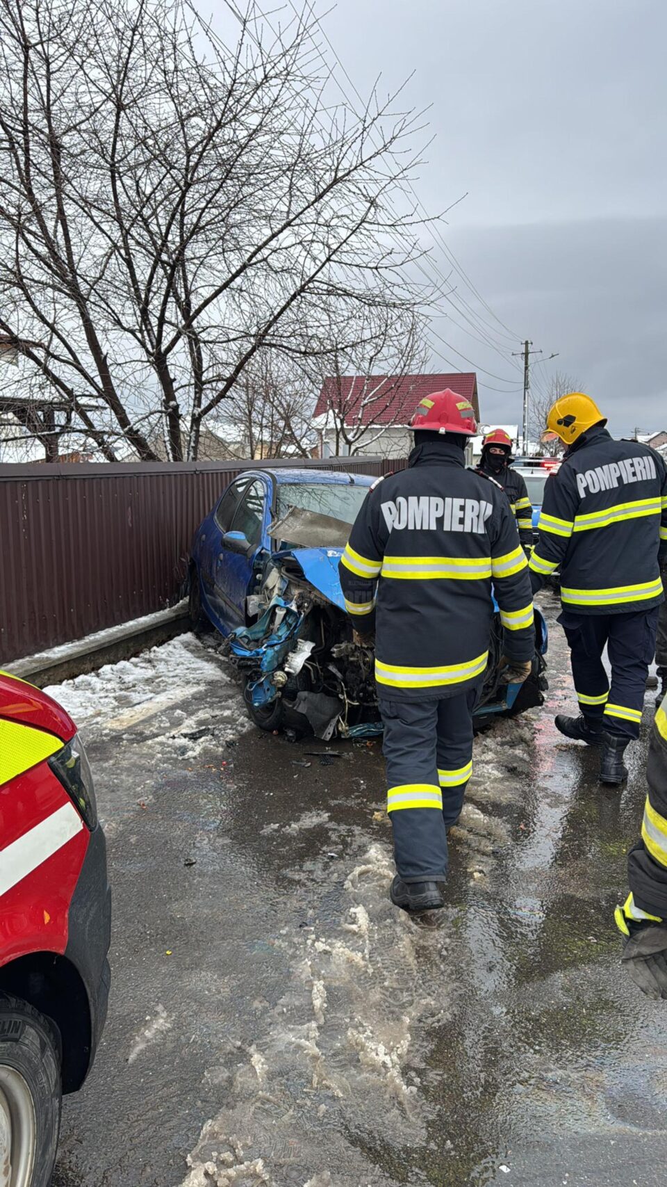 Tânăr șofer rănit după un accident pe străzile înguste din Bulai -Moara