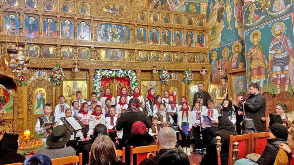 Primul dintre concertele caritabile din cadrul campaniei ”Un Crăciun pentru fiecare” a avut loc la Fălticeni Primul dintre concertele caritabile din cadrul campaniei ”Un Crăciun pentru fiecare” a avut loc la Fălticeni