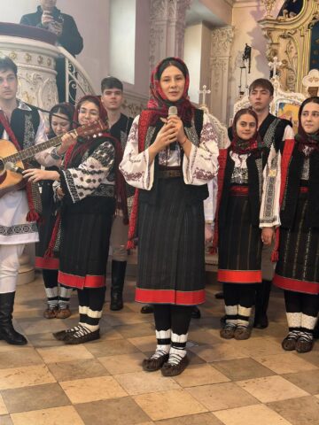 Grupul vocal-tradițional „Ai lui Ștefan, noi oșteni” a concertat în Germania