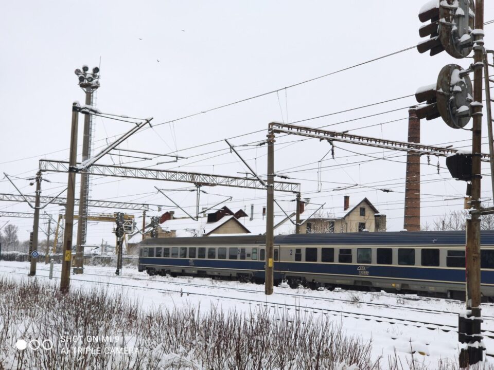 Trenul București Nord - Suceava a lovit o mașină, iar circulația feroviară între cele două orașe este afectată - Fotografie generică Trenul București Nord - Suceava a lovit o mașină, iar circulația feroviară între cele două orașe este afectată - Fotografie generică