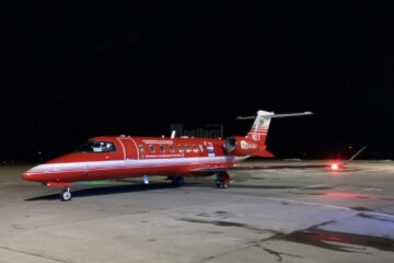 Două fetițe grav rănite de explozia unei butelii au fost transportate cu un avion SMURD de la Suceava la București