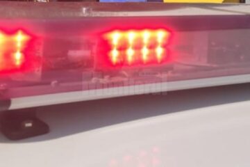 Un tânăr vitezoman a gonit cu Poliția după el pe terenuri accidentate și prin pădure