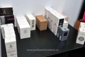 Parfumuri confiscate în PTF Siret