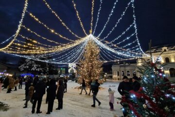 Târgul de Iarnă din Vatra Dornei este amenajat pe platoul din spatele cazinoului