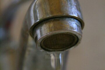Furnizarea apei potabile, întreruptă joi pe mai multe străzi din Suceava, dar și în Ipotești