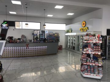 Stația Petrol din Vicovu de Sus respectă toate standardele europene, oferind facilități complete pentru clienți