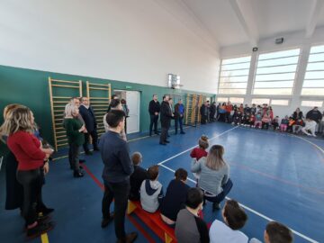 Bucurie mare adusă de ASFOR în sufletele a 130 de copii cu nevoi speciale, în preajma Crăciunului