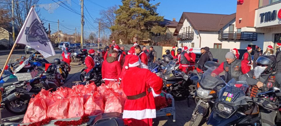 Parada Moș Crăciun-ilor pe două roți a pornit ca de obicei, din Ițcani, din fața sediului Tim Group 2