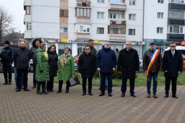 Eroii martiri ai Revoluției din 1989, comemorați la Fălticeni