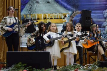 Grupul folk „Amy-M”
