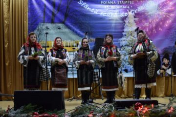 Grupul Folcloric „Flori de pe Dorna”