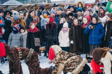 „Parada Cailor și a portului popular” și Balul Gospodarilor, la Moldovița