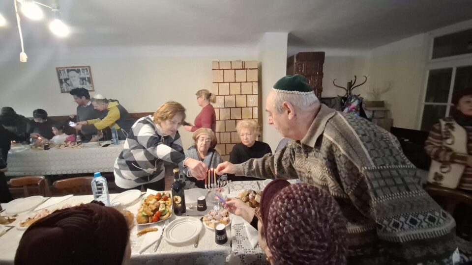 Aprinderea lumânărilor