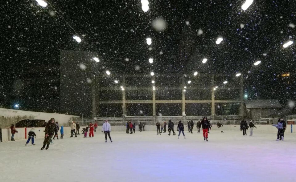Patinoarul Areni