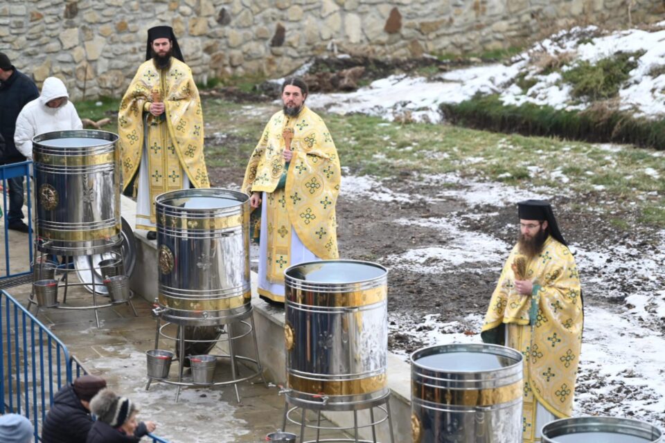 Sărbătoarea Botezul Domnului la Mănăstirea „Sf. Ioan cel Nou” Suceava